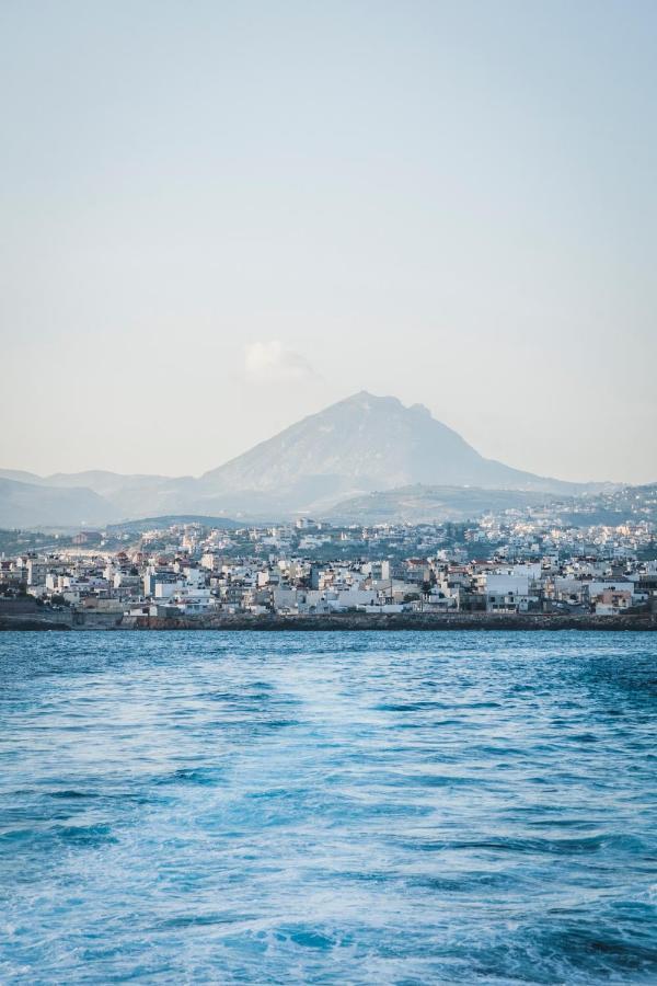 Theros By Agora Luxury Apartments In The Heart Of Heraklion Extérieur photo