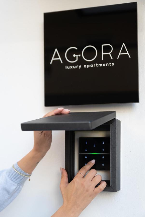 Theros By Agora Luxury Apartments In The Heart Of Heraklion Extérieur photo