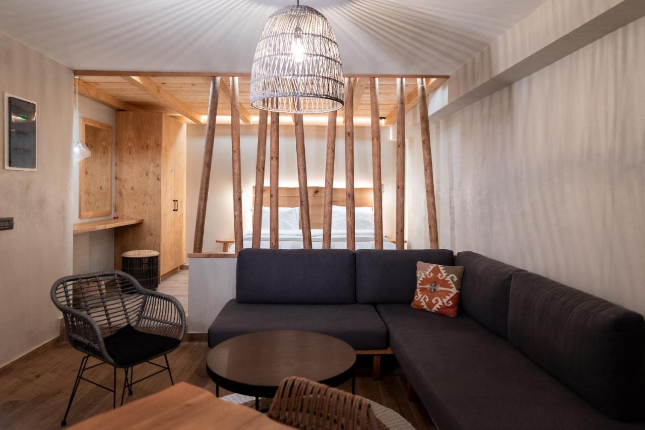 Theros By Agora Luxury Apartments In The Heart Of Heraklion Extérieur photo