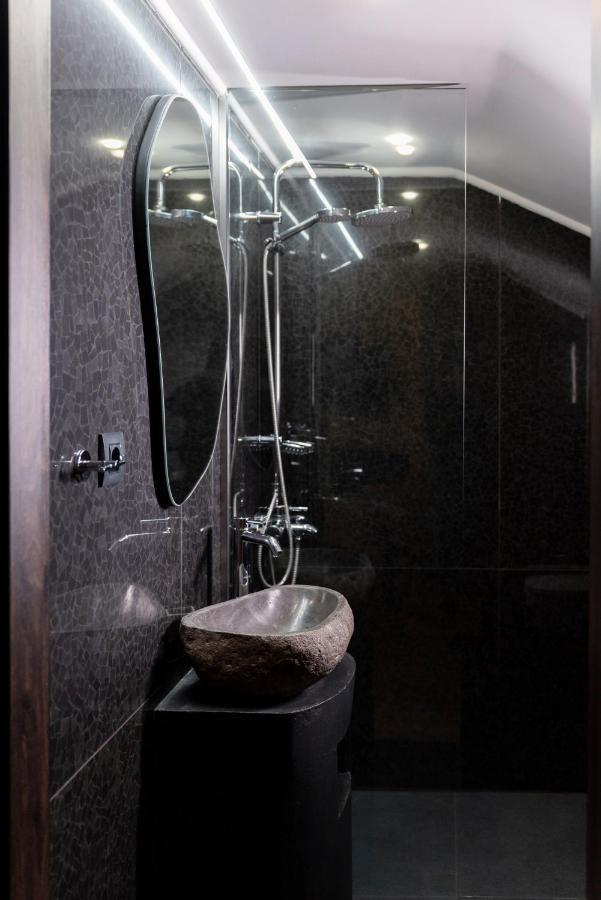 Theros By Agora Luxury Apartments In The Heart Of Heraklion Extérieur photo