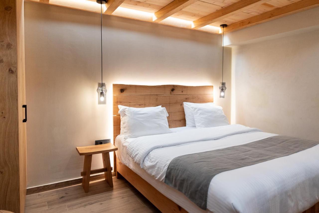Theros By Agora Luxury Apartments In The Heart Of Heraklion Extérieur photo