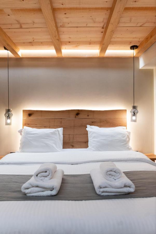 Theros By Agora Luxury Apartments In The Heart Of Heraklion Extérieur photo