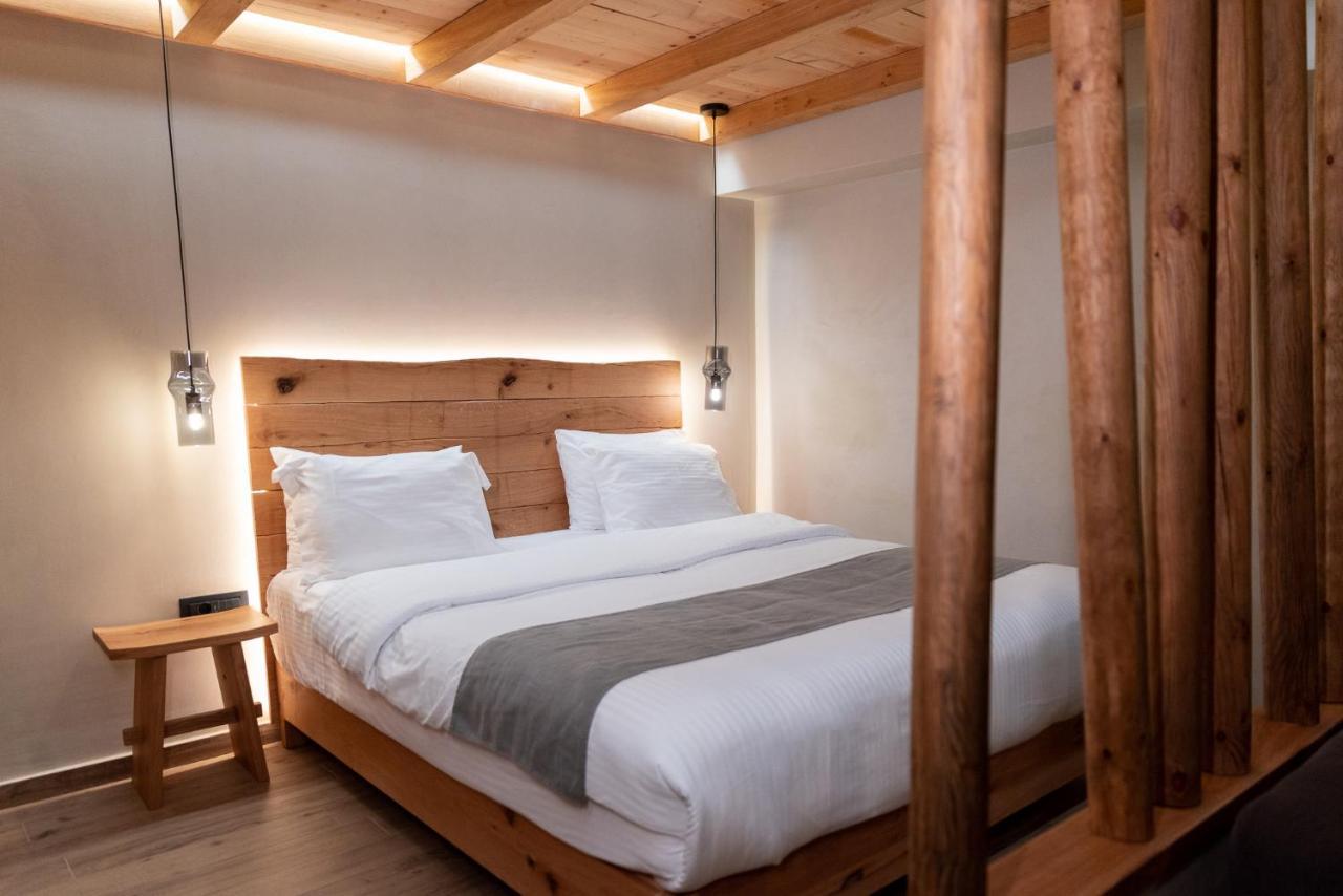 Theros By Agora Luxury Apartments In The Heart Of Heraklion Extérieur photo